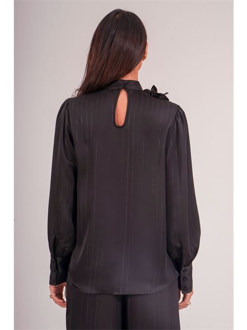 Casacca con fiore Dramee | 26102NERO